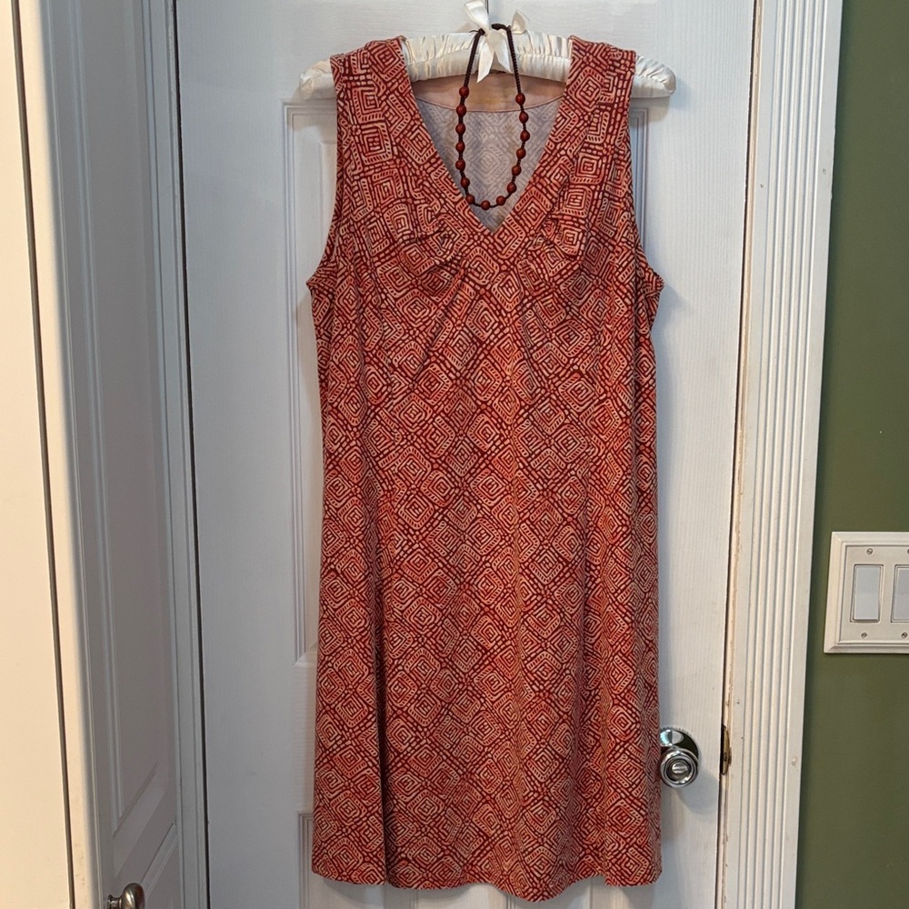 Royal Robbins Sleeveless Dress and NECKLACE.